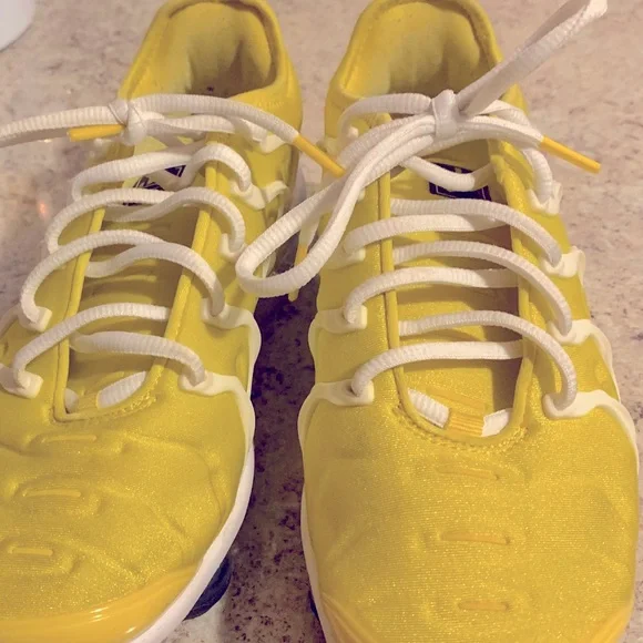 Nike Yellow and White Women's Sneakers - Picture 1 of 14